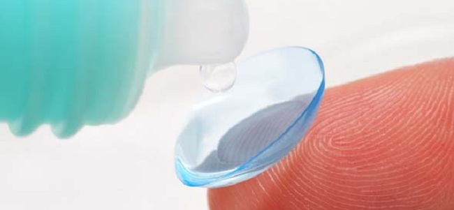 cleaning-your-contact-lenses