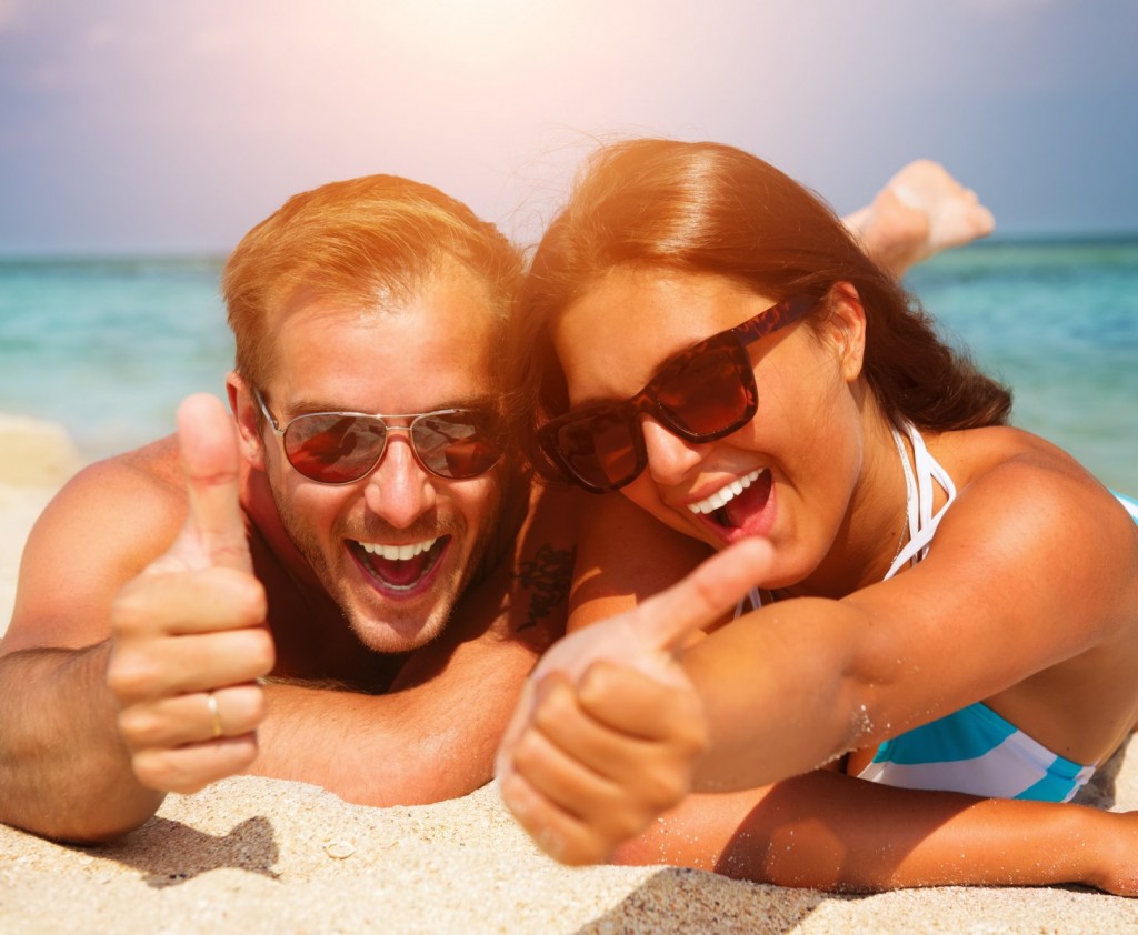 Happy-Couple-in-Sunglasses